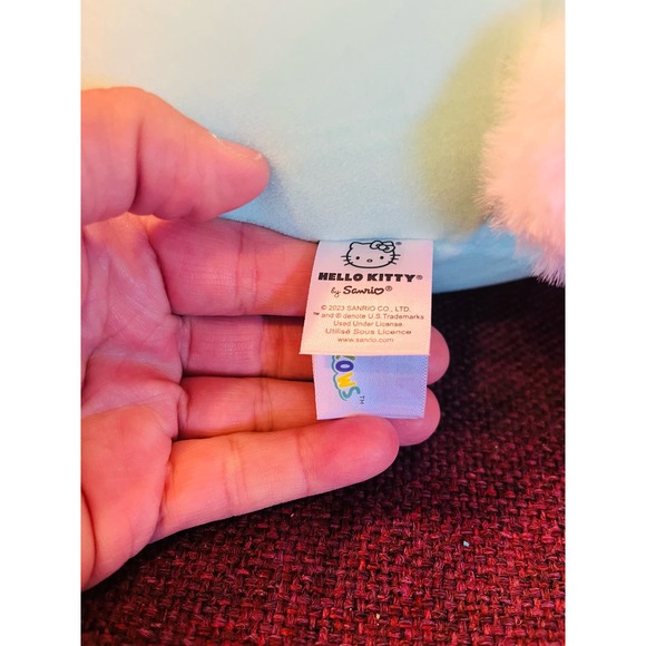 Hello Kitty Squishmallows bunny - Picture 5 of 5